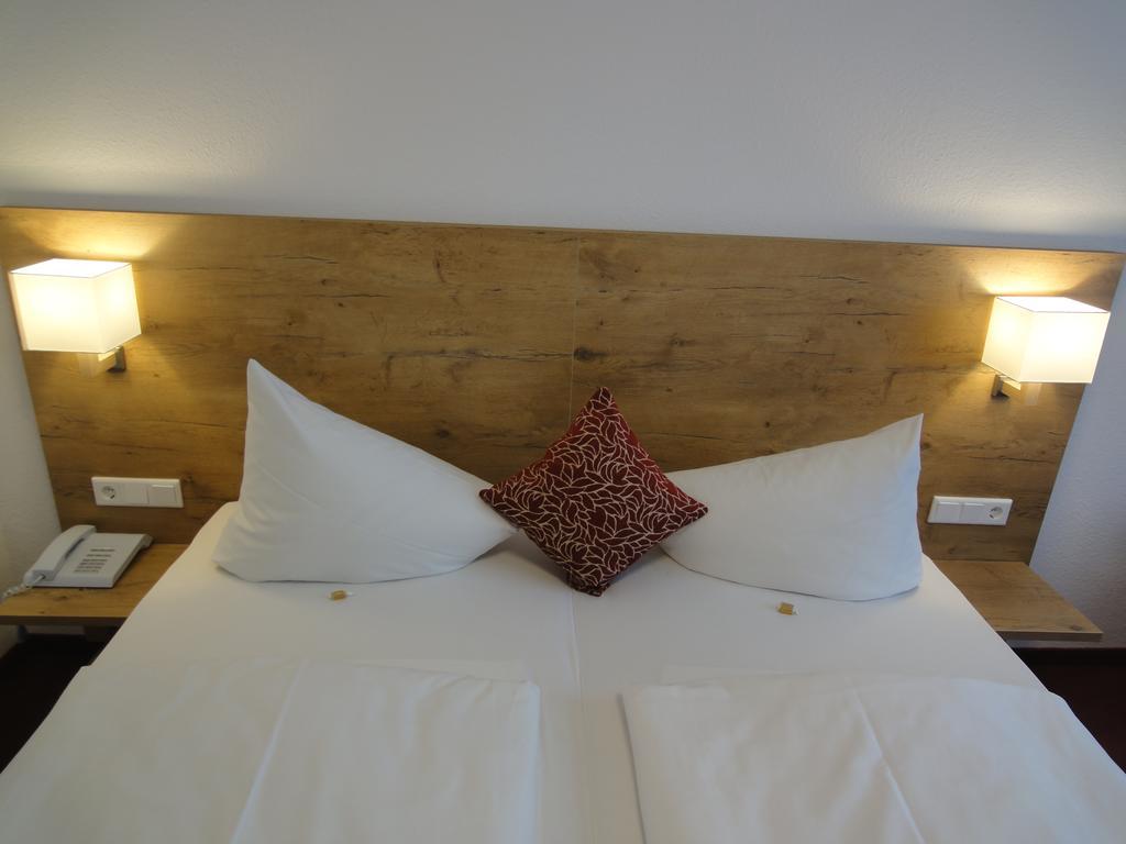 Hotel Krone Rielasingen-Worblingen Buitenkant foto